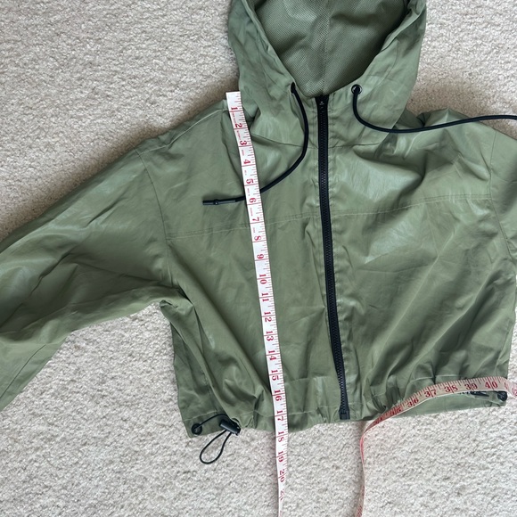 Forever 21 Drawstring Jacket cropped - Picture 5 of 6